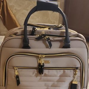 Steve Madden rolling carry on bag